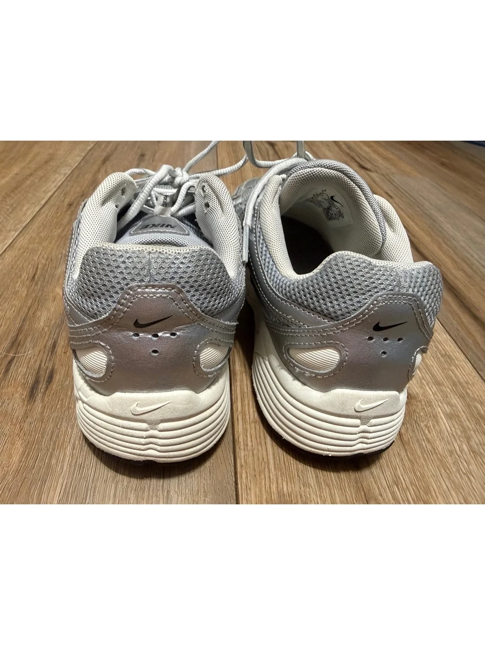 Nike P-6000 (GS) Metallic Silver Black HV5064-006 Size 6Y, 7.5 Women’s EUC